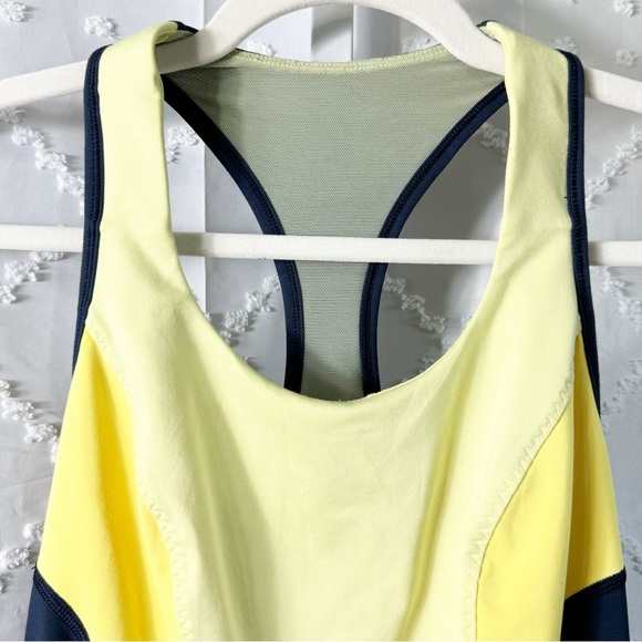 🥈 93. LULULEMON size 4 yellow blue cool racerback tank - Picture 2 of 8